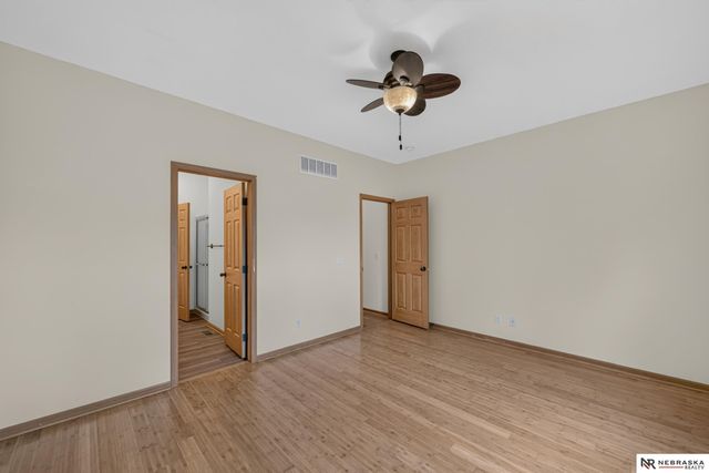 14601 Hartman Avenue, Omaha, NE 68116