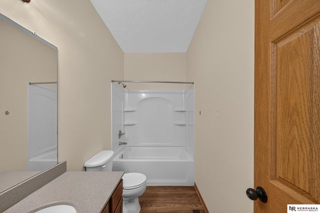 14601 Hartman Avenue, Omaha, NE 68116