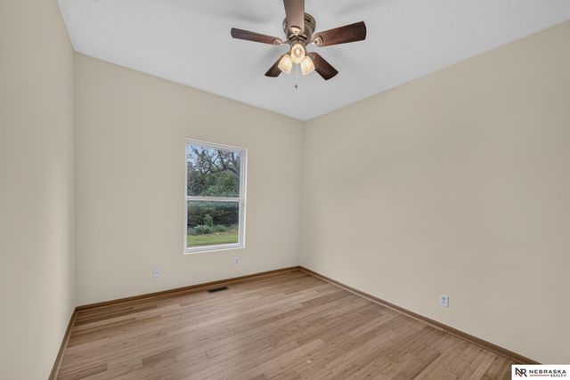 14601 Hartman Avenue, Omaha, NE 68116