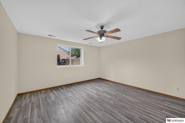 14601 Hartman Avenue, Omaha, NE 68116