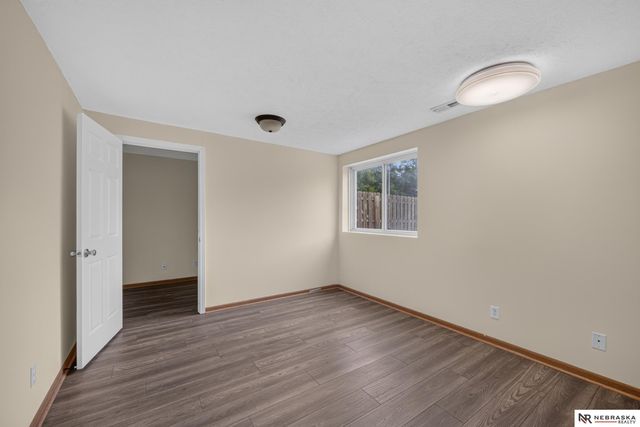 14601 Hartman Avenue, Omaha, NE 68116