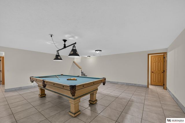 14601 Hartman Avenue, Omaha, NE 68116