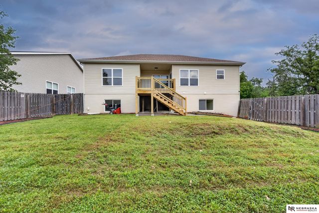 14601 Hartman Avenue, Omaha, NE 68116