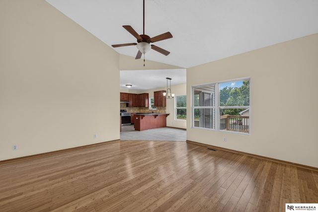 14601 Hartman Avenue, Omaha, NE 68116
