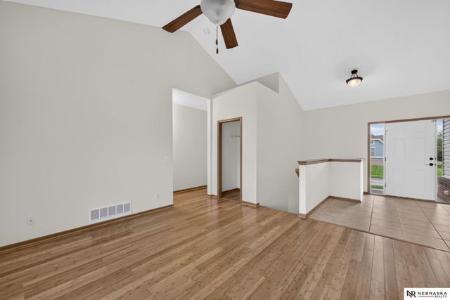 14601 Hartman Avenue, Omaha, NE 68116