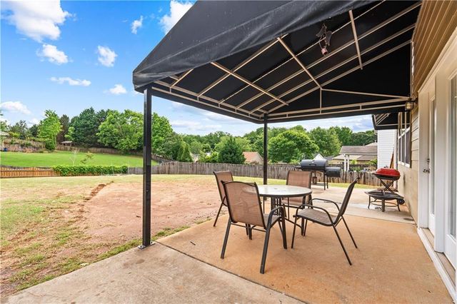 145 Paxton Place, Newnan, GA 30263