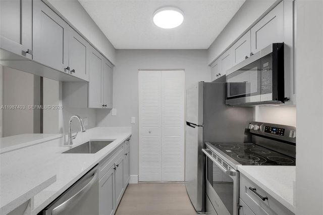 1247 SW 46th Ave 1314, Pompano Beach, FL 33069