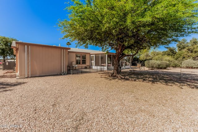 8230 E CORALBELL Circle, Mesa, AZ 85208