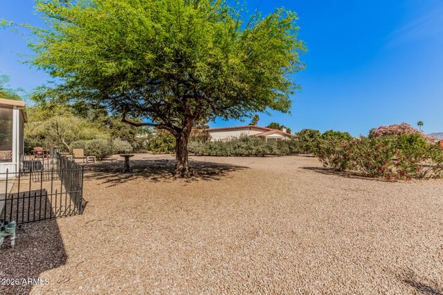 8230 E CORALBELL Circle, Mesa, AZ 85208