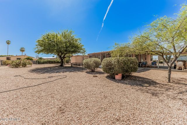 8230 E CORALBELL Circle, Mesa, AZ 85208