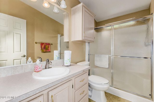 8230 E CORALBELL Circle, Mesa, AZ 85208