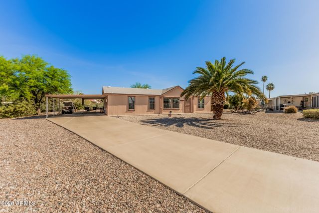 8230 E CORALBELL Circle, Mesa, AZ 85208