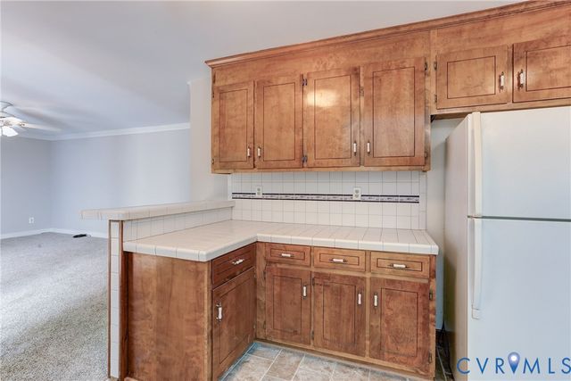 9357 Charter Crossing Dr, Mechanicsville, VA 23116