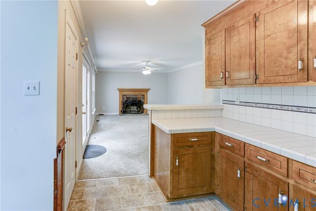 9357 Charter Crossing Dr, Mechanicsville, VA 23116
