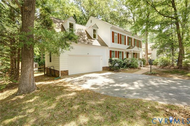 9357 Charter Crossing Dr, Mechanicsville, VA 23116