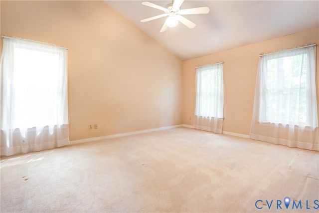 9357 Charter Crossing Dr, Mechanicsville, VA 23116