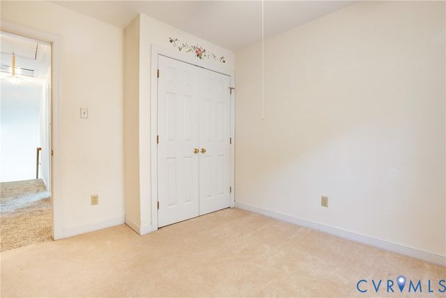 9357 Charter Crossing Dr, Mechanicsville, VA 23116