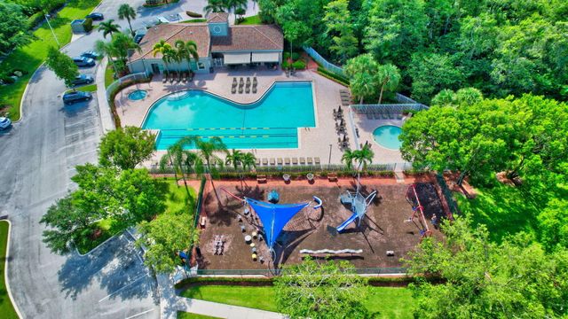 6172 Oak Bluff Way, Lake Worth, FL 33467