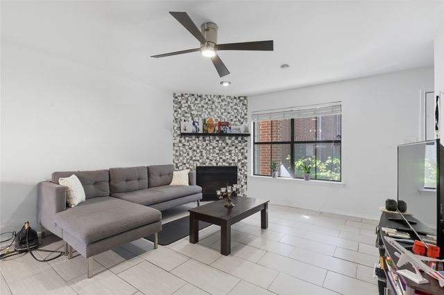 3205 Donnelly Circle 201, Fort Worth, TX 76107