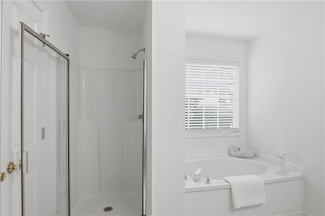 8790 Baycreek Lane, Gainesville, GA 30506