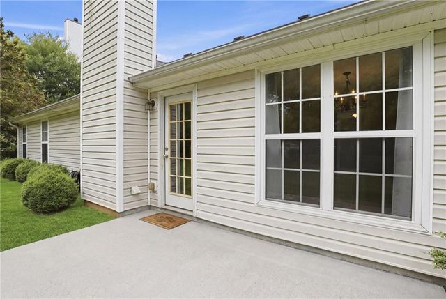 8790 Baycreek Lane, Gainesville, GA 30506