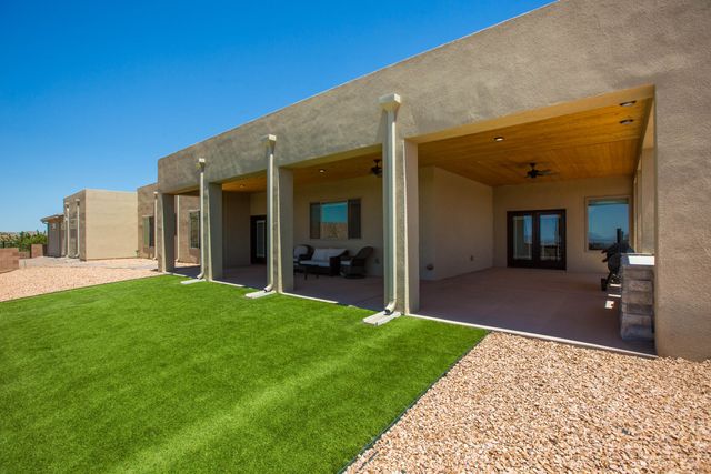 13 Quail Meadow Road, Placitas, NM 87043