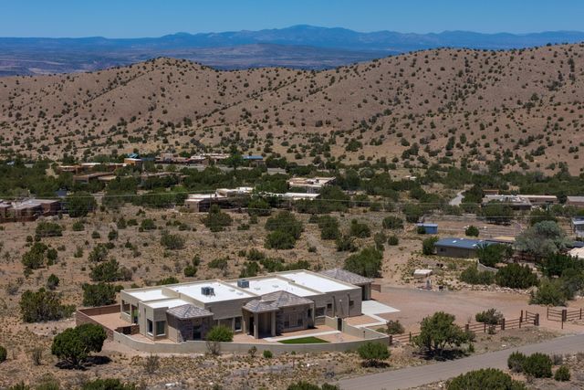 13 Quail Meadow Road, Placitas, NM 87043