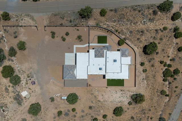 13 Quail Meadow Road, Placitas, NM 87043