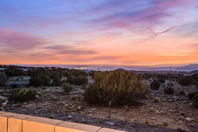13 Quail Meadow Road, Placitas, NM 87043