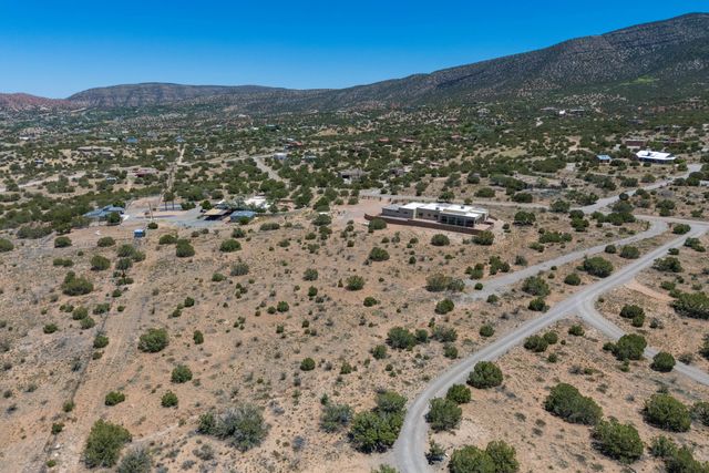 13 Quail Meadow Road, Placitas, NM 87043
