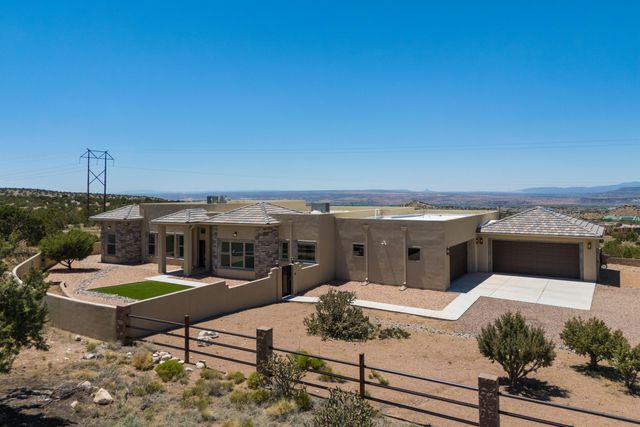 13 Quail Meadow Road, Placitas, NM 87043