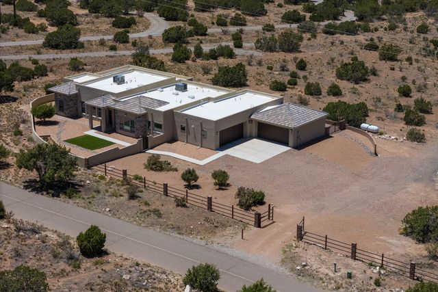 13 Quail Meadow Road, Placitas, NM 87043