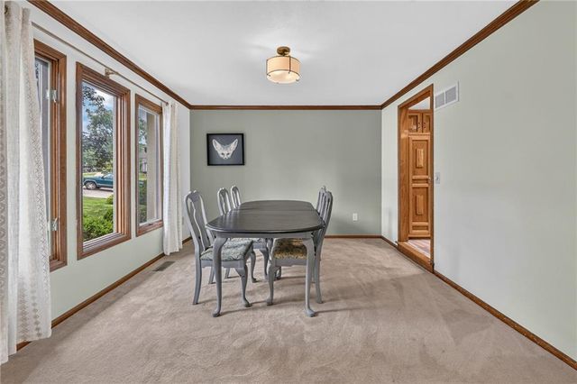 5129 NW Walden Drive, Kansas City, MO 64151