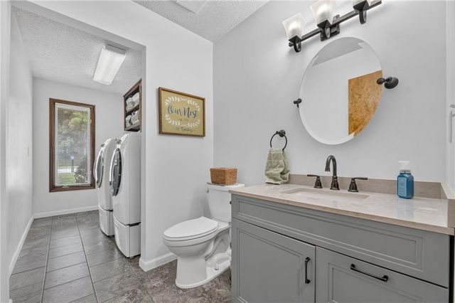 5129 NW Walden Drive, Kansas City, MO 64151