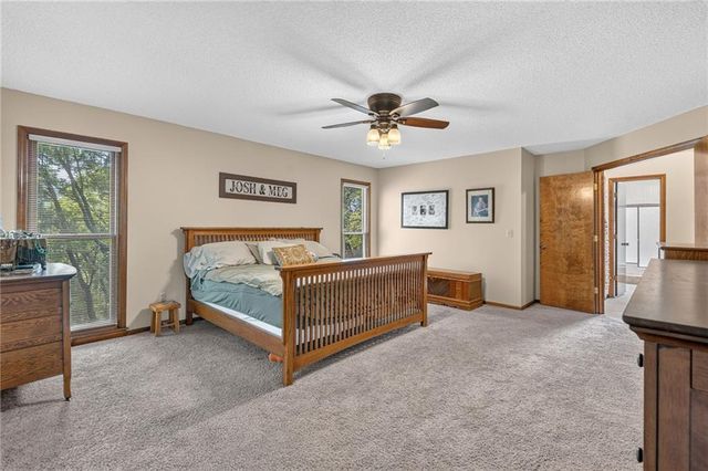 5129 NW Walden Drive, Kansas City, MO 64151