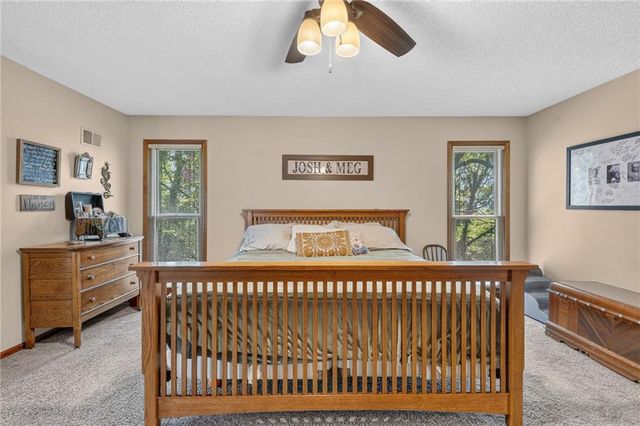 5129 NW Walden Drive, Kansas City, MO 64151