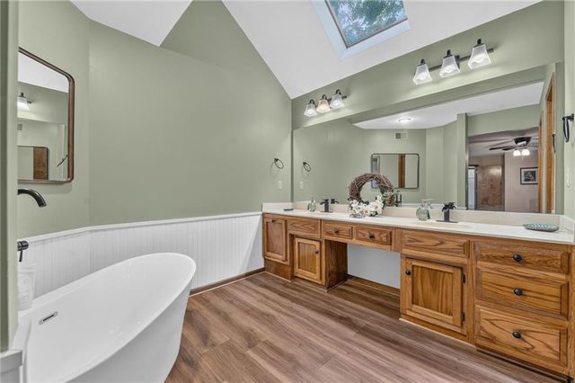 5129 NW Walden Drive, Kansas City, MO 64151