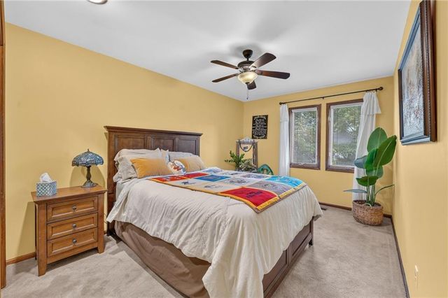 5129 NW Walden Drive, Kansas City, MO 64151