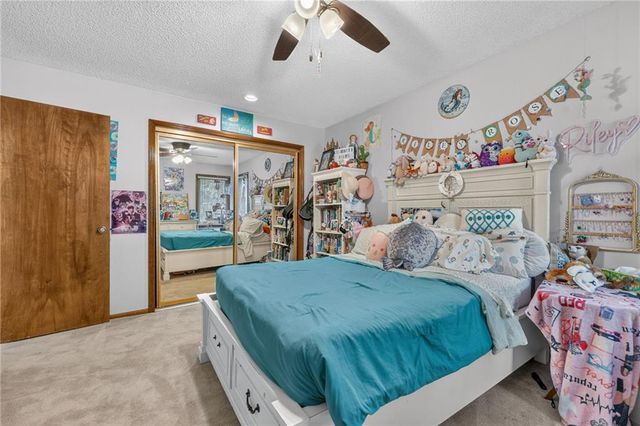 5129 NW Walden Drive, Kansas City, MO 64151