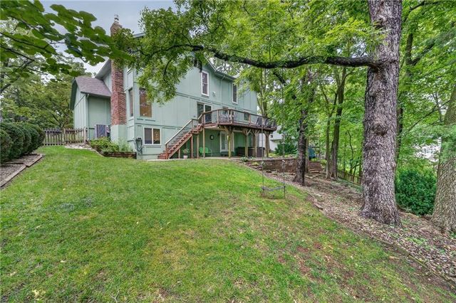 5129 NW Walden Drive, Kansas City, MO 64151