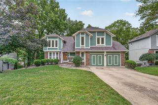 5129 NW Walden Drive, Kansas City, MO 64151