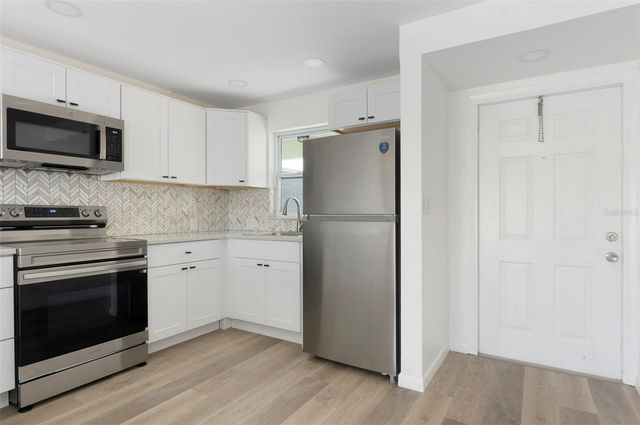 164 117TH AVENUE 4, Treasure Island, FL 33706