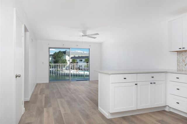 164 117TH AVENUE 4, Treasure Island, FL 33706