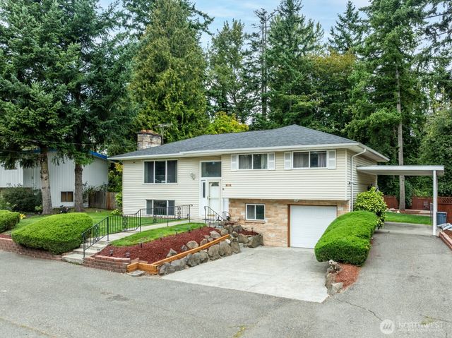 2114 SW 322nd Street, Federal Way, WA 98023