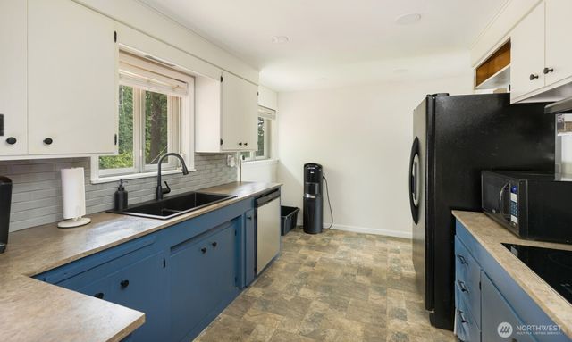 2114 SW 322nd Street, Federal Way, WA 98023