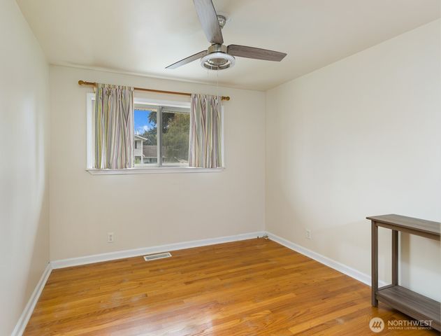 2114 SW 322nd Street, Federal Way, WA 98023