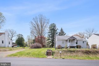 86 SUMMIT AVE, Chadds Ford, PA 19317