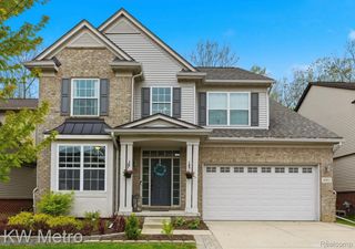 4953 W Stonegate Circle, Orion Charter Township, MI 48359