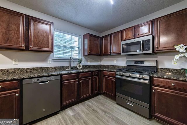 596 Vaughan Drive, Hampton, GA 30228