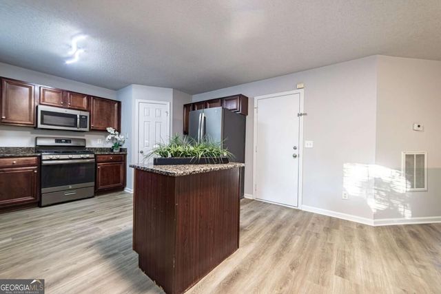 596 Vaughan Drive, Hampton, GA 30228